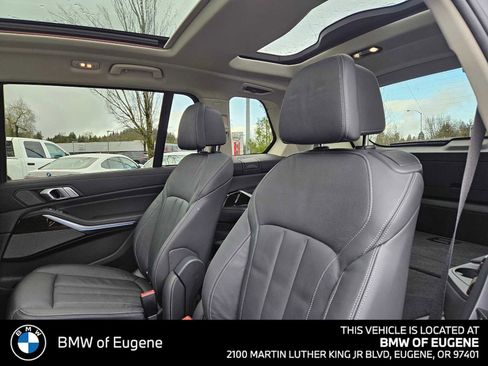 Used 2019 BMW X7 xDrive50i w/ Premium Package AWD/4WD image 21