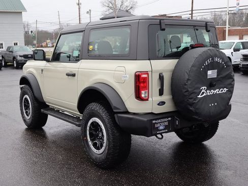New 2025 Ford Bronco 2-Door w/ Sasquatch Package image 19