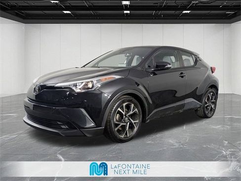 Used 2019 Toyota C-HR XLE image 1