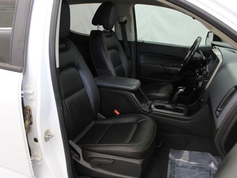 Used 2022 Chevrolet Colorado Z71 AWD/4WD image 31
