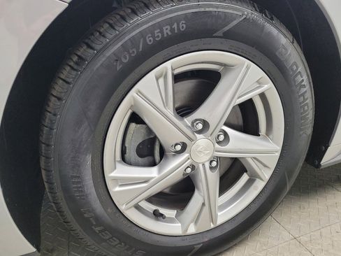 Used 2023 Hyundai Sonata SE FWD image 31