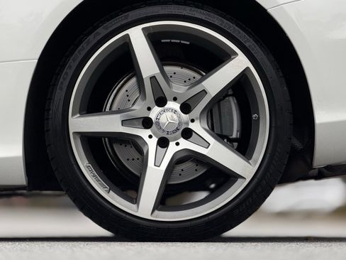 Used 2017 Mercedes-Benz SL 550 image 17