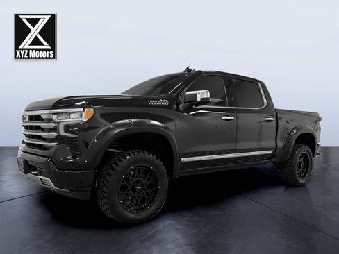 Used 2023 Chevrolet Silverado 1500 High Country w/ High Country Premium Package image 2