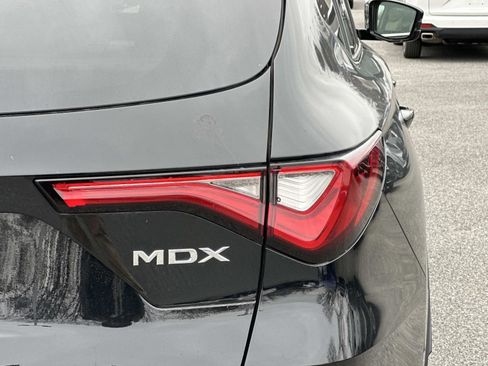 Used 2024 Acura MDX SH-AWD w/ Advance Package image 11