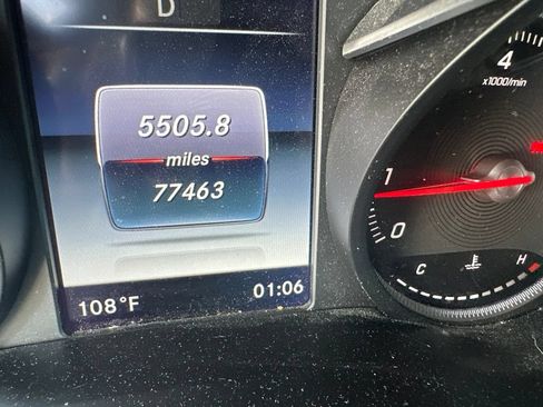 Used 2019 Mercedes-Benz GLC 300 image 8