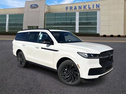 New 2025 Lincoln Navigator Reserve w/ Jet Appearance Package