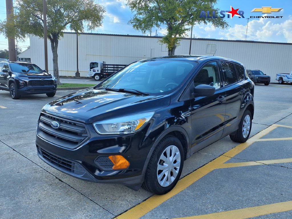 Used 2017 Ford Escape S FWD image 3