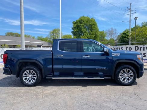 Used 2021 GMC Sierra 1500 Denali w/ Technology Package AWD/4WD image 2