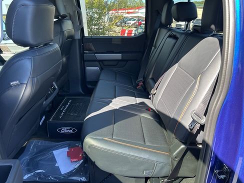 New 2026 Ford F250 Lariat w/ Black Appearance Package image 35