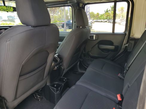 Certified 2020 Jeep Wrangler Unlimited Sport S AWD/4WD image 10