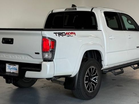 Used 2023 Toyota Tacoma TRD Sport AWD/4WD image 3