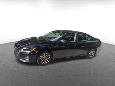 Used 2026 Nissan Altima 2.5 SV FWD image 6