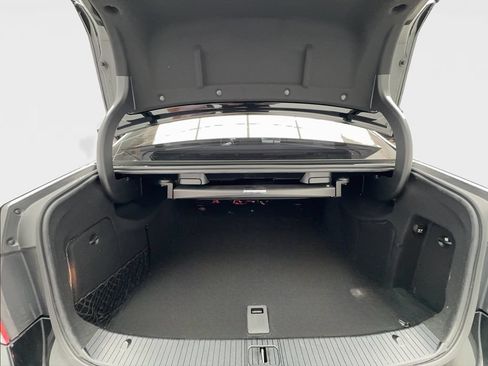 Used 2016 Mercedes-Benz E 350 Sedan image 16