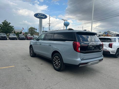 Used 2025 Ford Expedition Max Platinum AWD/4WD image 5
