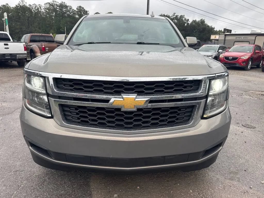Used 2018 Chevrolet Tahoe LS RWD image 2