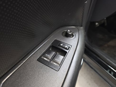 Used 2014 Dodge Challenger SXT Plus image 29