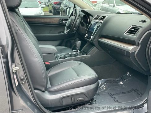 Used 2018 Subaru Outback 2.5i Limited AWD/4WD image 10