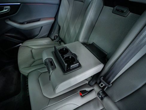 Used 2024 Audi Q8 Premium Plus w/ Premium Plus Package image 53