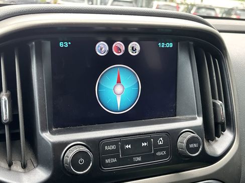 Used 2015 Chevrolet Colorado Z71 AWD/4WD image 15