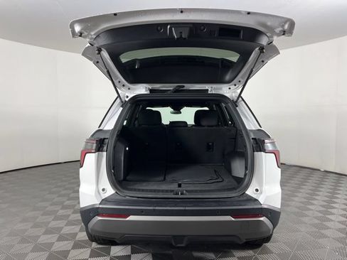 Used 2025 Chevrolet Equinox LT FWD image 43