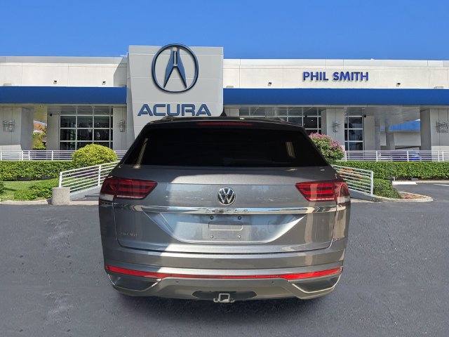 Used 2020 Volkswagen Atlas Cross Sport SE w/ Towing Package FWD image 3