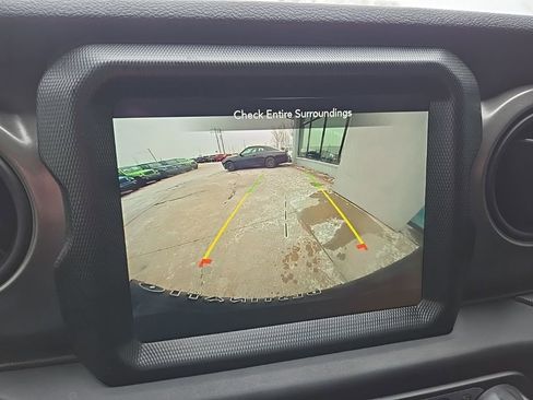 Used 2023 Jeep Wrangler Unlimited image 63