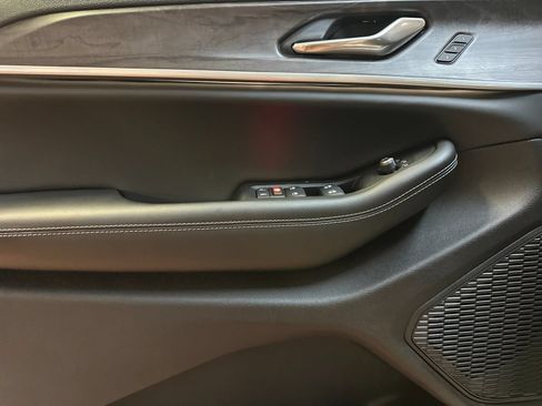 New 2026 Jeep Grand Cherokee L Limited AWD/4WD image 10