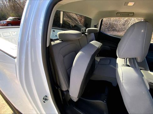 Used 2019 Chevrolet Colorado W/T w/ WT Convenience Package image 17