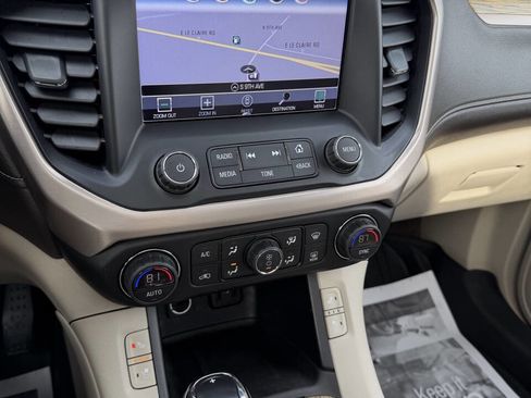 Used 2019 GMC Acadia Denali w/ Technology Package image 21