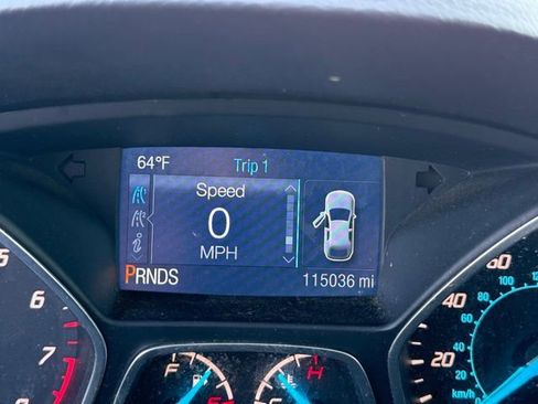 Used 2015 Ford Escape SE image 16