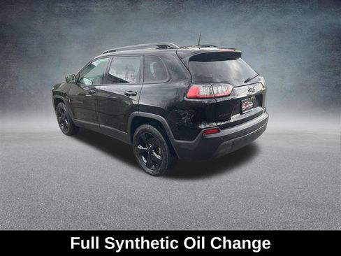 Used 2021 Jeep Cherokee Latitude Plus AWD/4WD image 3