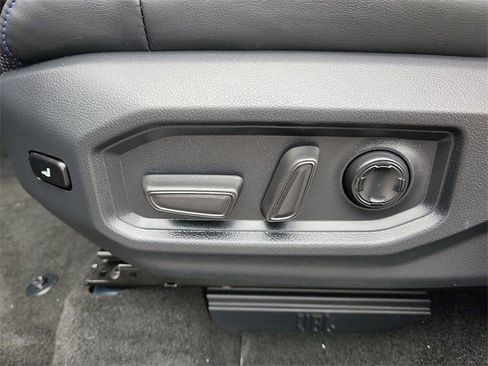 Used 2023 Toyota Sequoia Platinum image 15