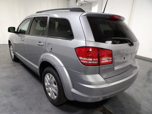 Used 2020 Dodge Journey SE FWD image 6