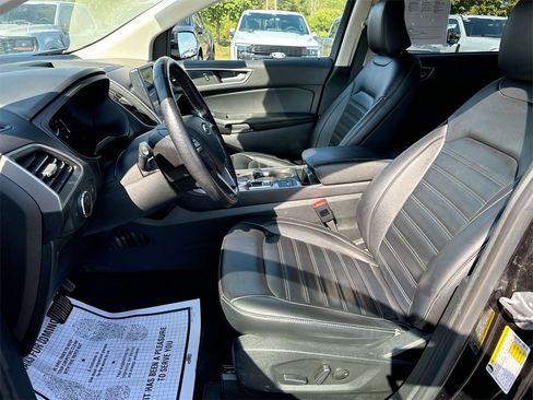 Used 2023 Ford Edge SEL image 17