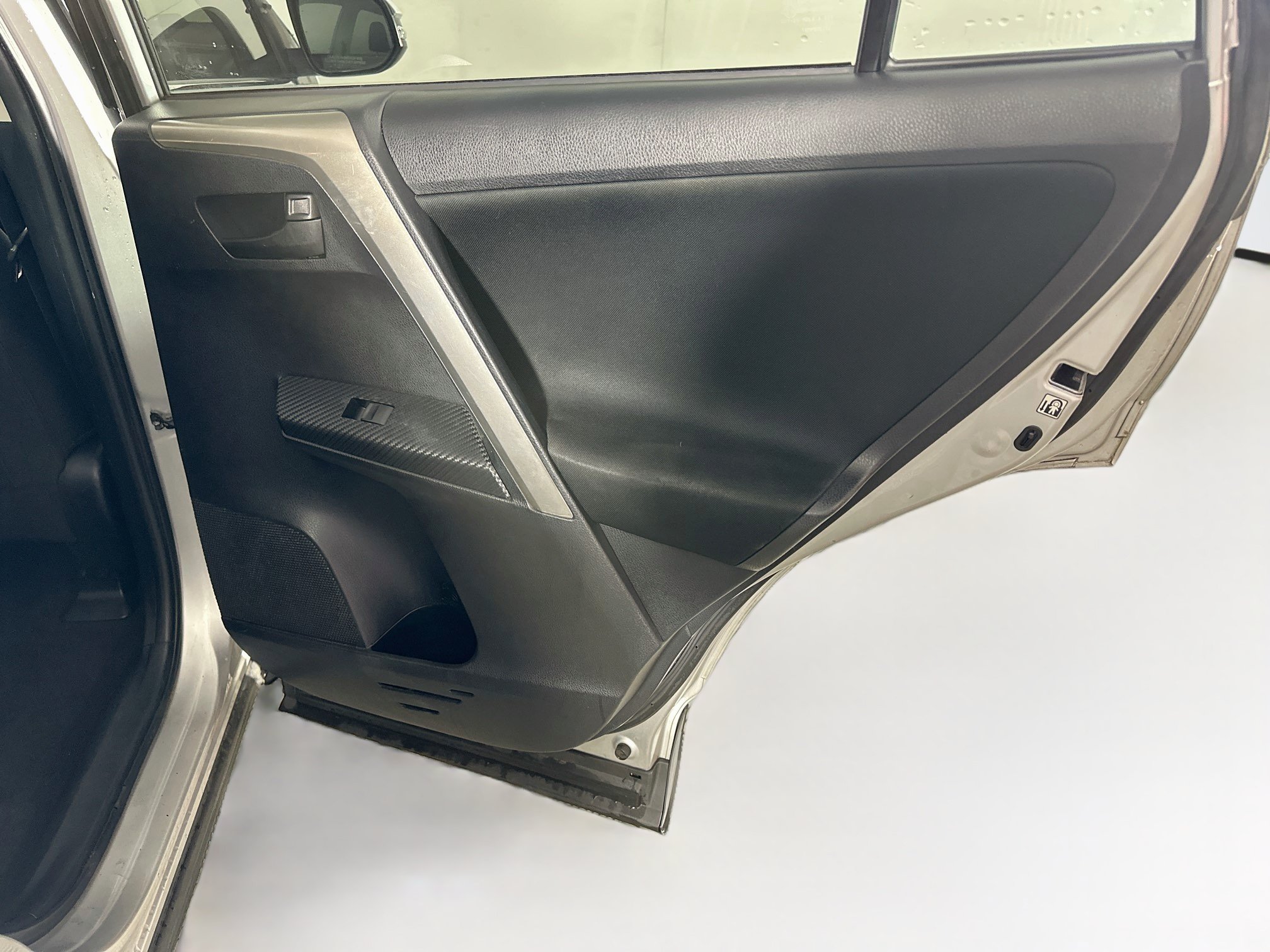 Used 2013 Toyota RAV4 XLE FWD image 28