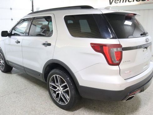 Used 2017 Ford Explorer Sport w/ Equipment Group 401A image 3