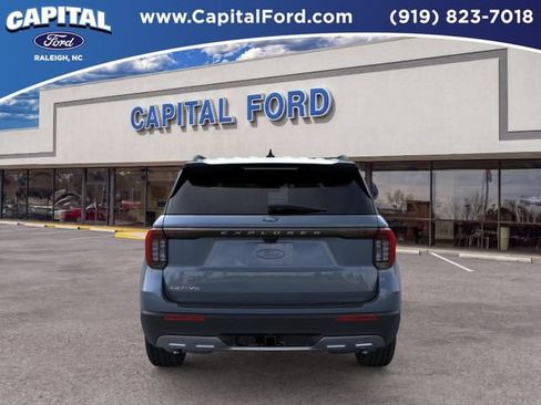 New 2026 Ford Explorer Active w/ Active Comfort Package RWD image 5