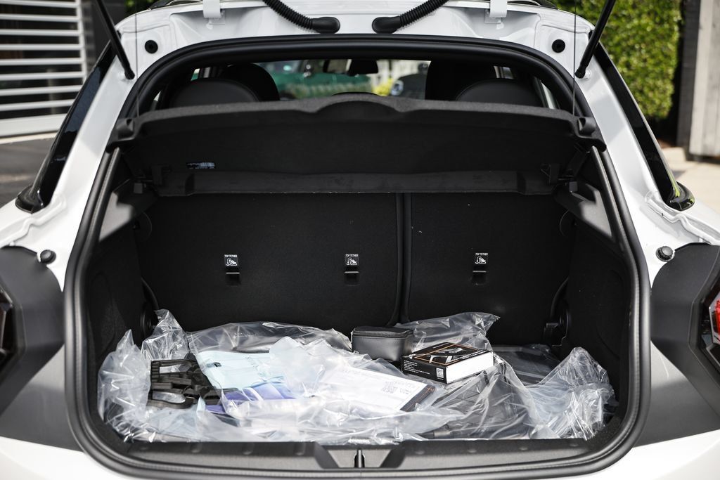 New 2026 MINI Cooper 4-Door Hardtop FWD image 31