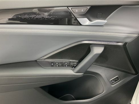 New 2026 Volkswagen Tiguan SEL R-Line image 17