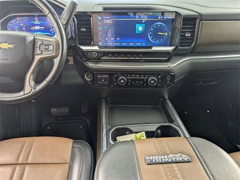 Used 2024 Chevrolet Silverado 3500 High Country image 25