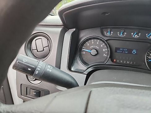Used 2013 Ford F150 XL w/ Mid Equipment Group AWD/4WD image 13