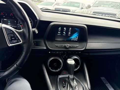 Used 2018 Chevrolet Camaro LT RWD image 18