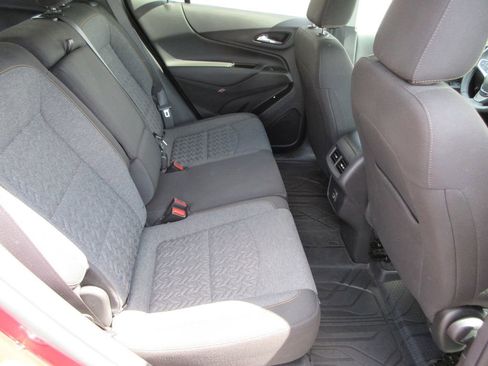 Used 2024 Chevrolet Equinox LT w/ LPO, Floor Liner Package FWD image 18