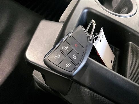 Used 2025 Chevrolet Silverado 1500 LT image 25