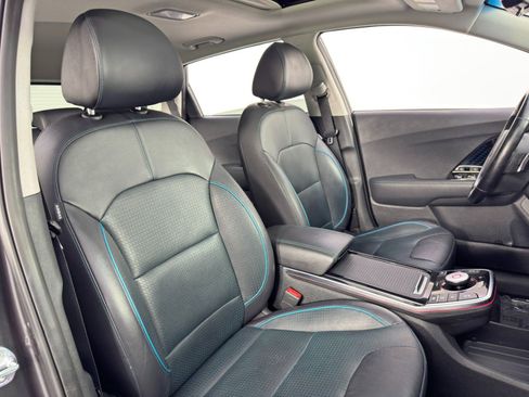 Used 2019 Kia Niro EX Premium image 34