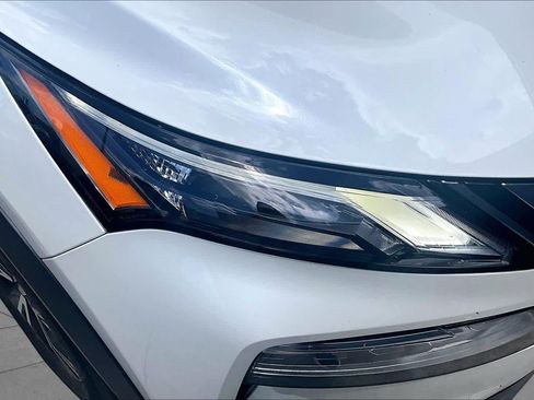 Certified 2023 Nissan Rogue SV FWD image 28