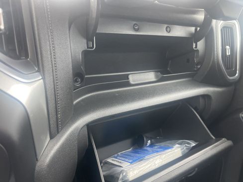 Used 2021 Chevrolet Silverado 1500 LT Trail Boss w/ Convenience Package II image 33