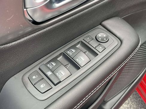 New 2026 Chrysler Pacifica Select FWD image 29
