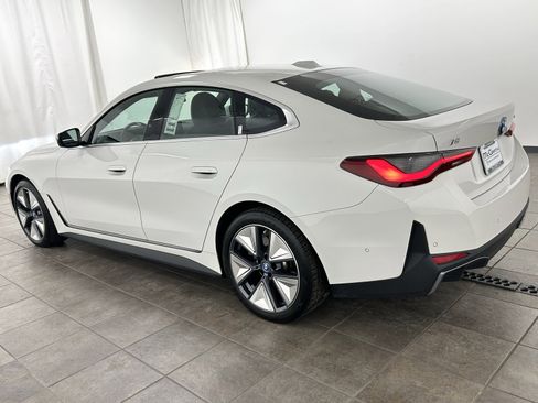 Used 2024 BMW i4 eDrive40 w/ Premium Package image 3