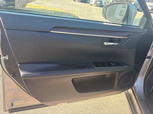 Used 2017 Lexus ES 350 w/ Luxury Package FWD image 12